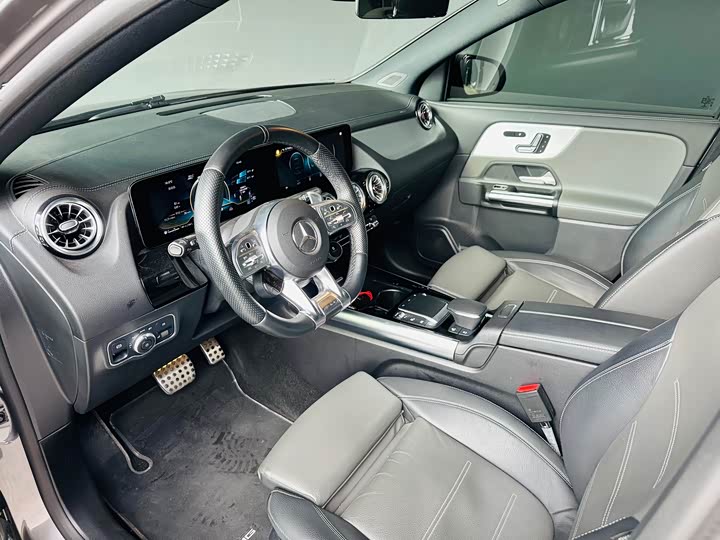 Фото 6 - Mercedes-Benz GLA-Class AMG