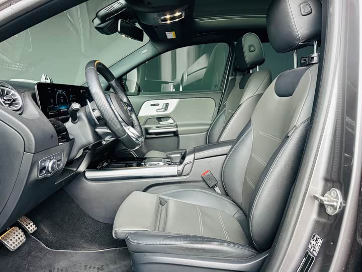 Фото 7 - Mercedes-Benz GLA-Class AMG