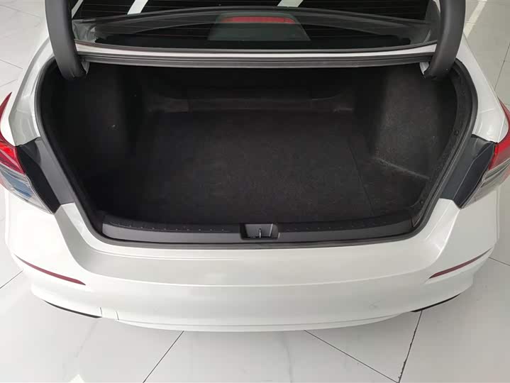 Фото 4 - Honda Civic