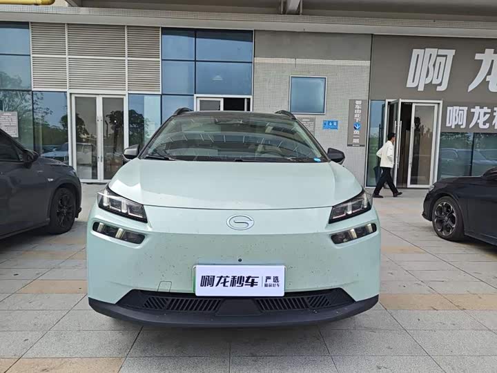 Фото 2 - GAC Aion V