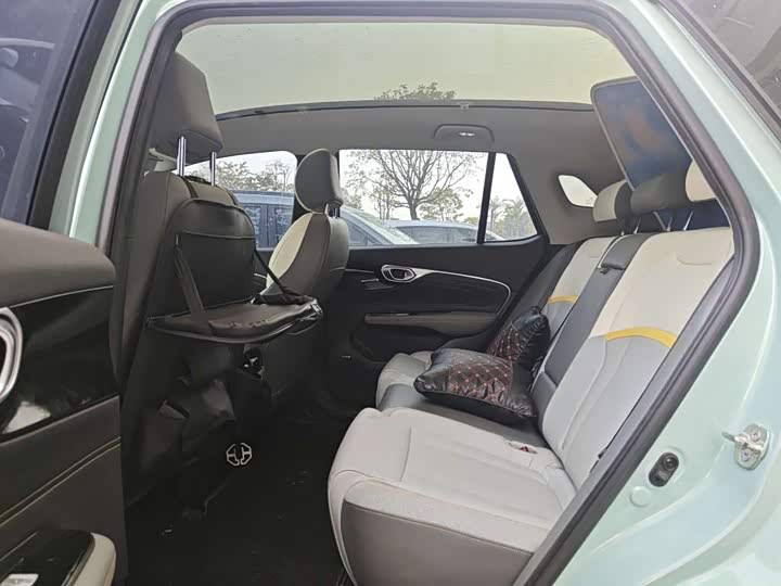 Фото 8 - GAC Aion V