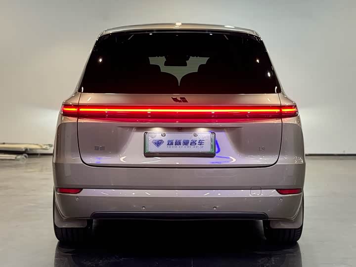 Фото 5 - LiXiang L9