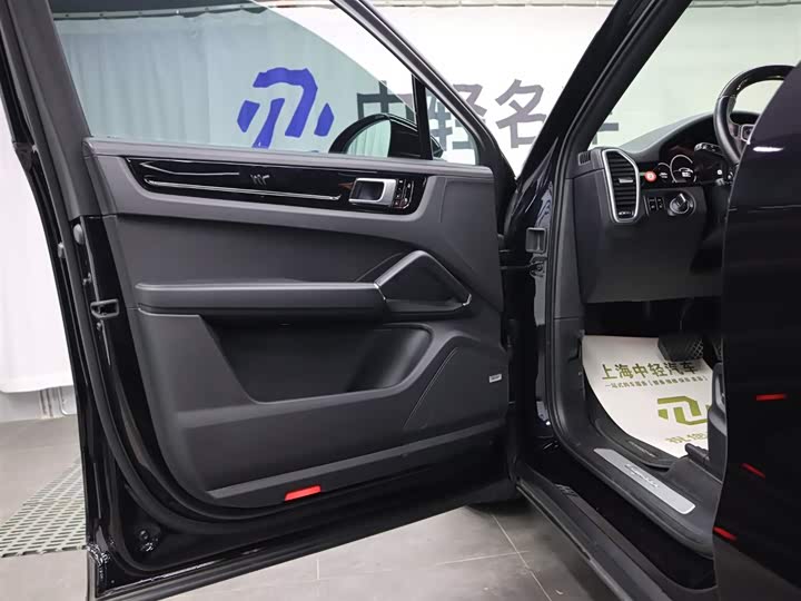 Фото 6 - Porsche Cayenne