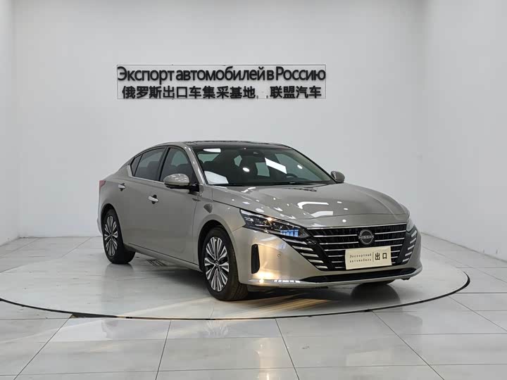 Фото 1 - Nissan Teana