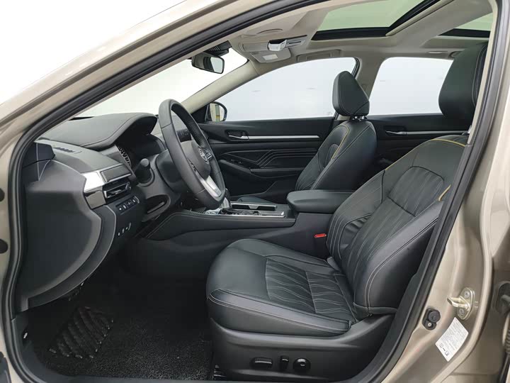 Фото 7 - Nissan Teana