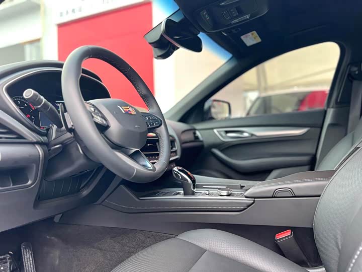 Фото 4 - Cadillac CT5