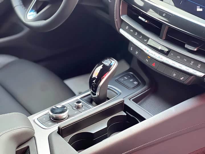 Фото 5 - Cadillac CT5