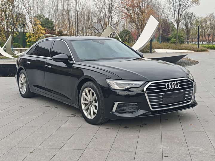 Фото 3 - Audi A6L