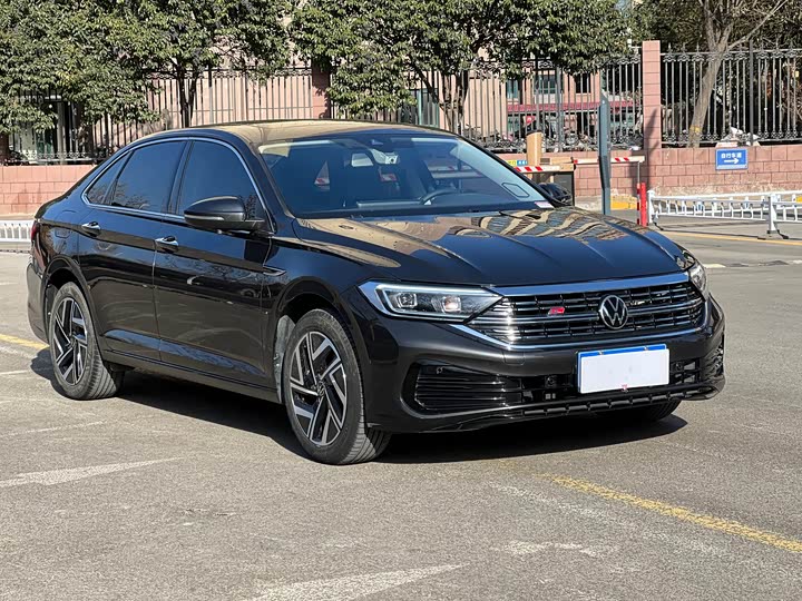 Фото 3 - Volkswagen Sagitar L