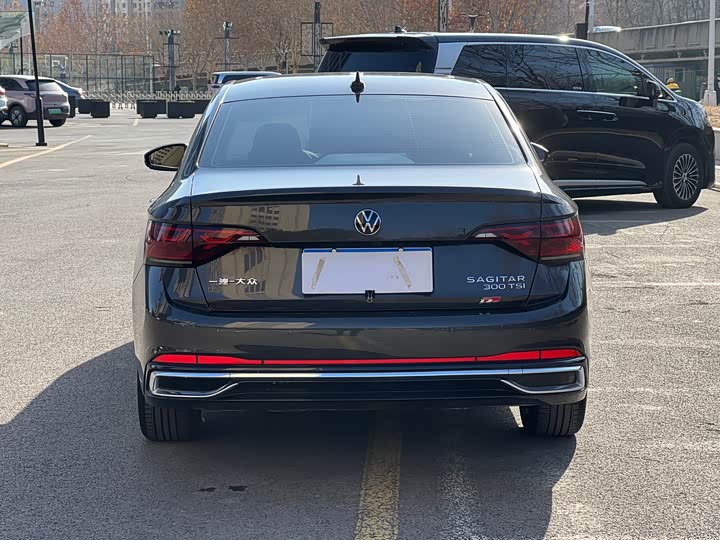 Фото 5 - Volkswagen Sagitar L