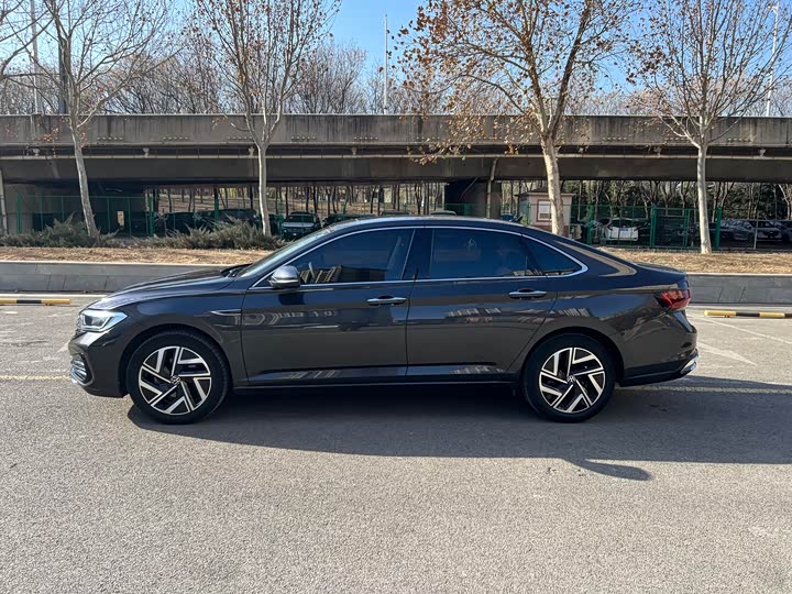 Фото 7 - Volkswagen Sagitar L