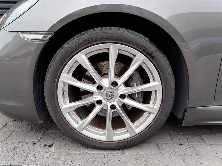 Фото 7 - Porsche 718