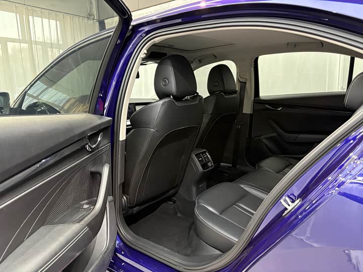 Фото 9 - Skoda Octavia Pro