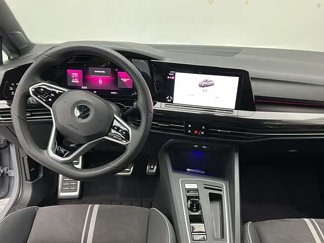 Фото 6 - Volkswagen Golf