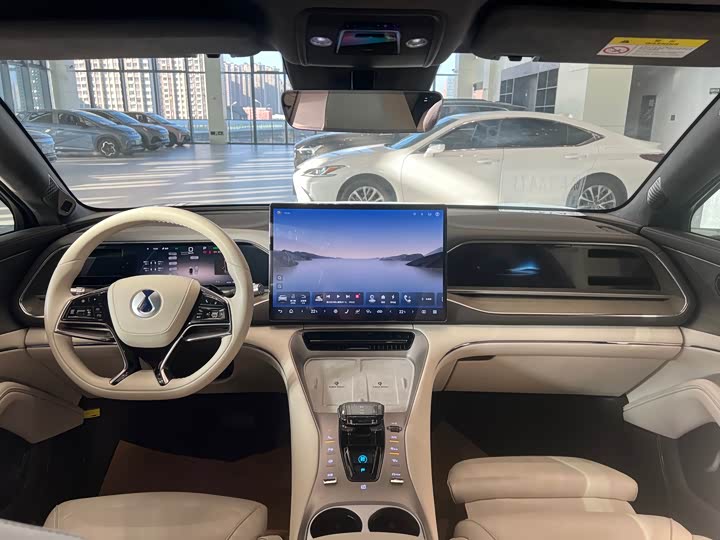 Фото 5 - Denza N7