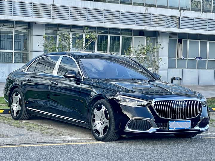 Фото 2 - Mercedes-Benz Maybach S-Class