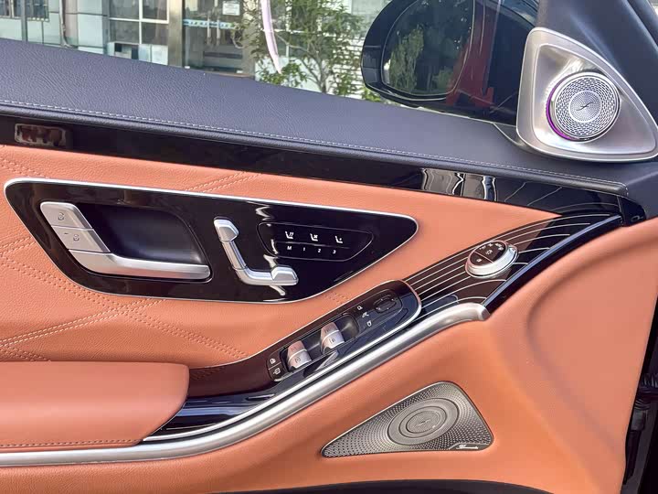 Фото 5 - Mercedes-Benz Maybach S-Class