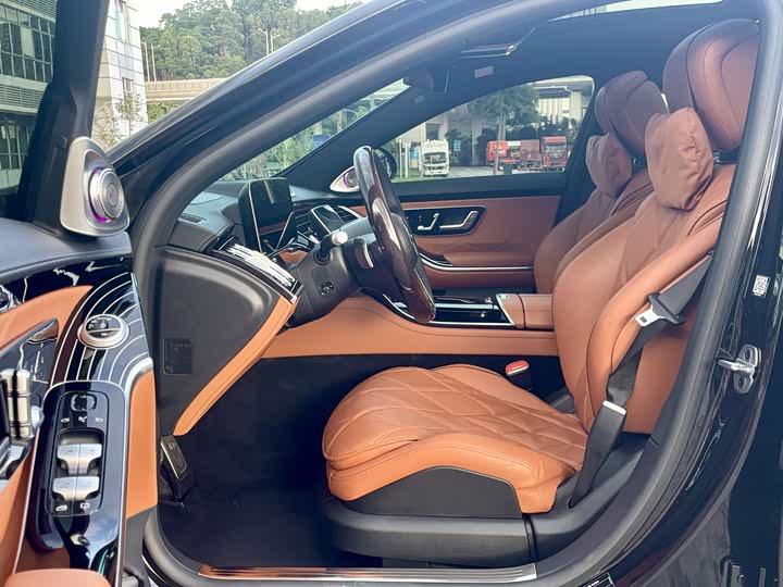 Фото 6 - Mercedes-Benz Maybach S-Class