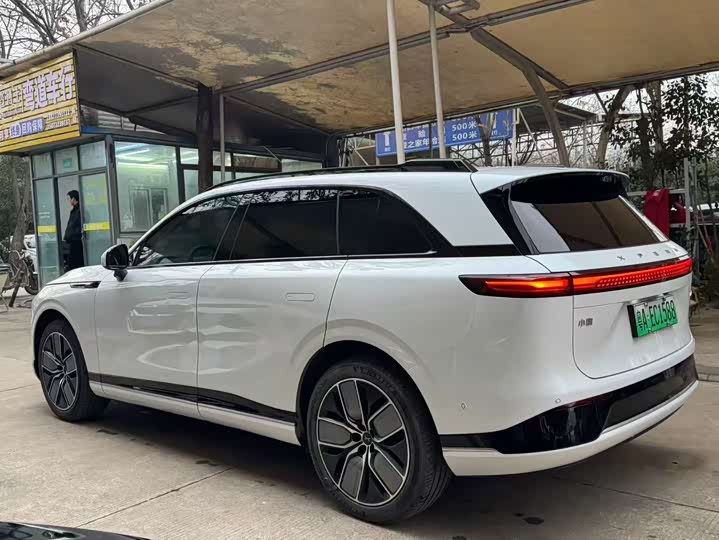 Фото 9 - XPeng G9