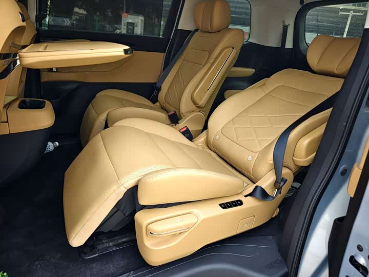 Фото 8 - GAC Trumpchi E8