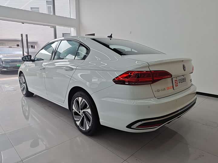 Фото 3 - Volkswagen Bora