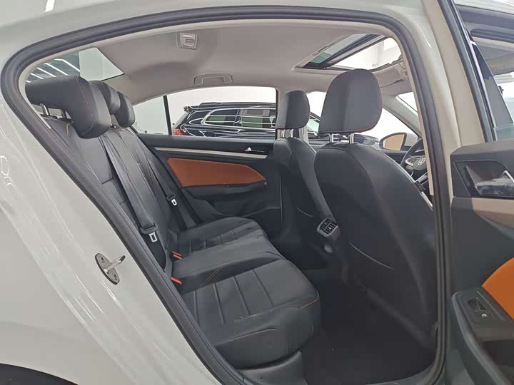 Фото 9 - Volkswagen Bora