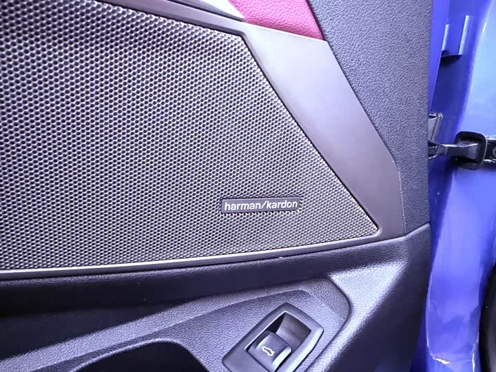 Фото 9 - BMW 3 Series