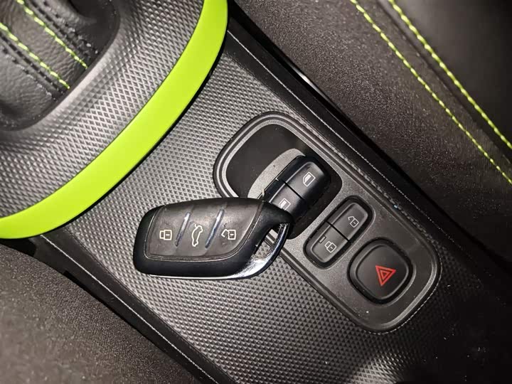 Фото 9 - Roewe Clever