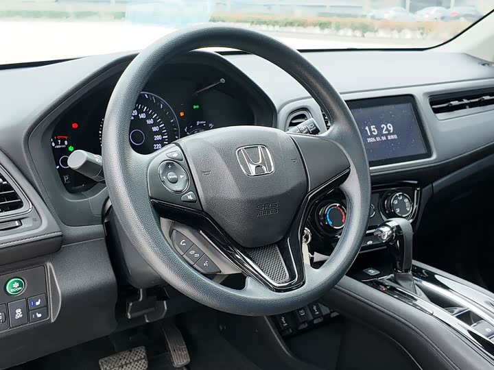 Фото 7 - Honda Vezel