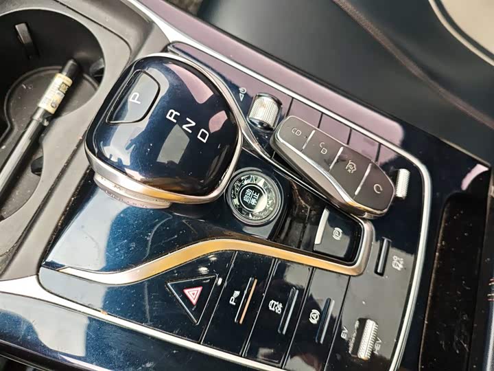 Фото 9 - BYD Qin Plus