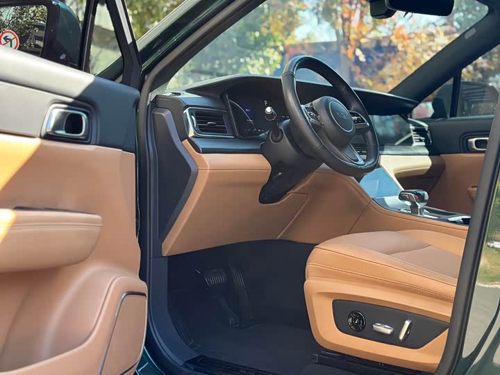 Фото 8 - LiXiang One