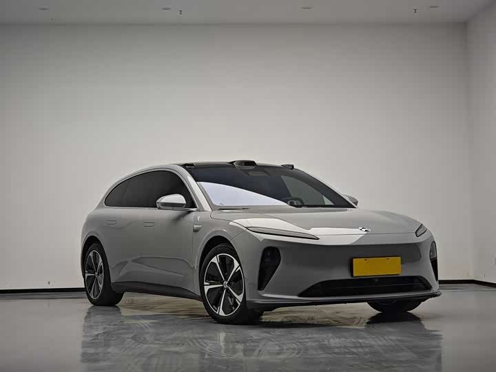 Фото 2 - Nio ET5T