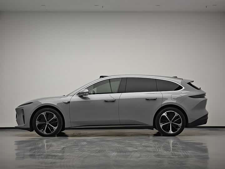 Фото 6 - Nio ET5T