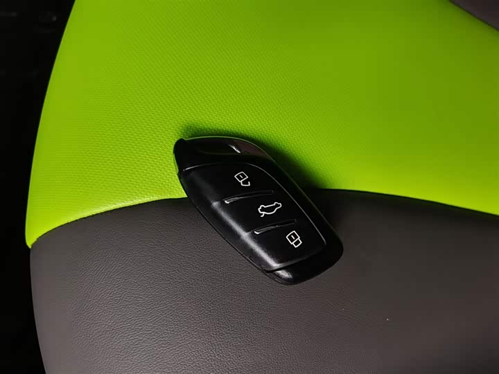 Фото 9 - Roewe Clever