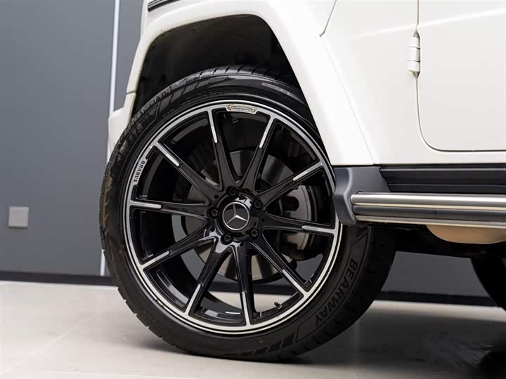 Фото 4 - Mercedes-Benz G-Class