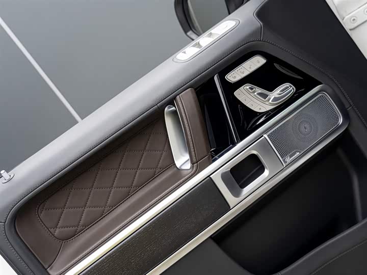 Фото 6 - Mercedes-Benz G-Class