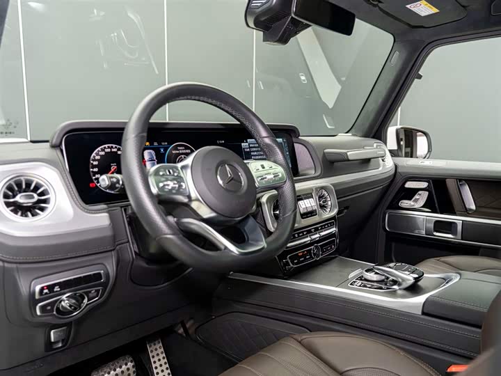 Фото 8 - Mercedes-Benz G-Class