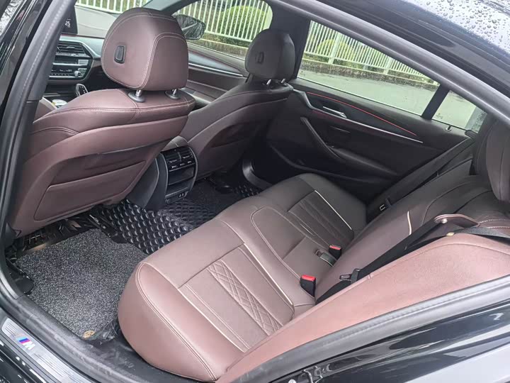 Фото 7 - BMW 5 Series