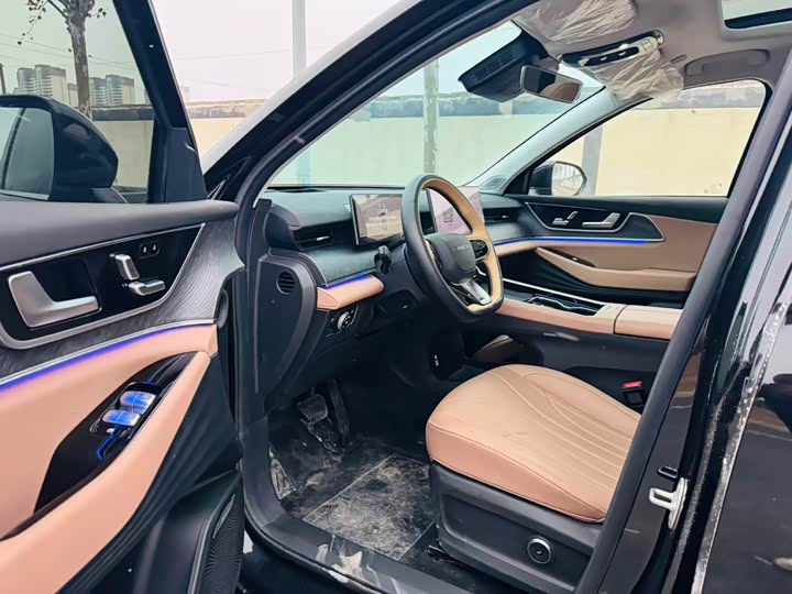 Фото 4 - Chery Tiggo 8L