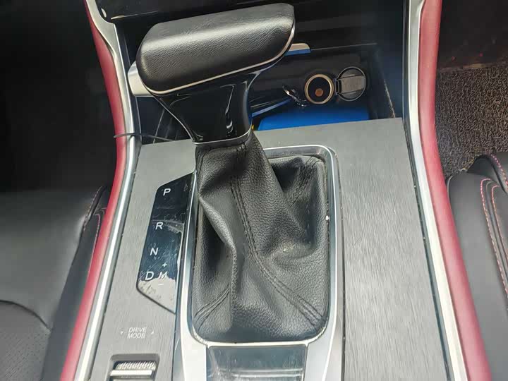 Фото 7 - Changan CS75