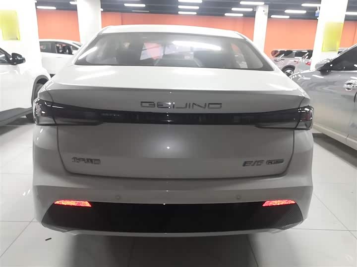 Фото 6 - Beijing EU5 Plus