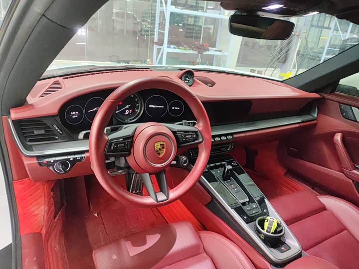 Фото 2 - Porsche 911