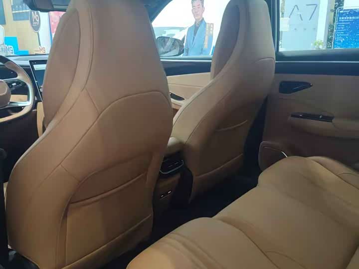 Фото 5 - Geely Galaxy L7