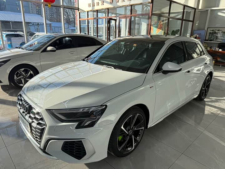 Фото 1 - Audi A3