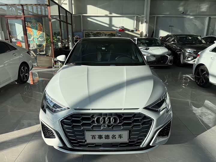 Фото 2 - Audi A3