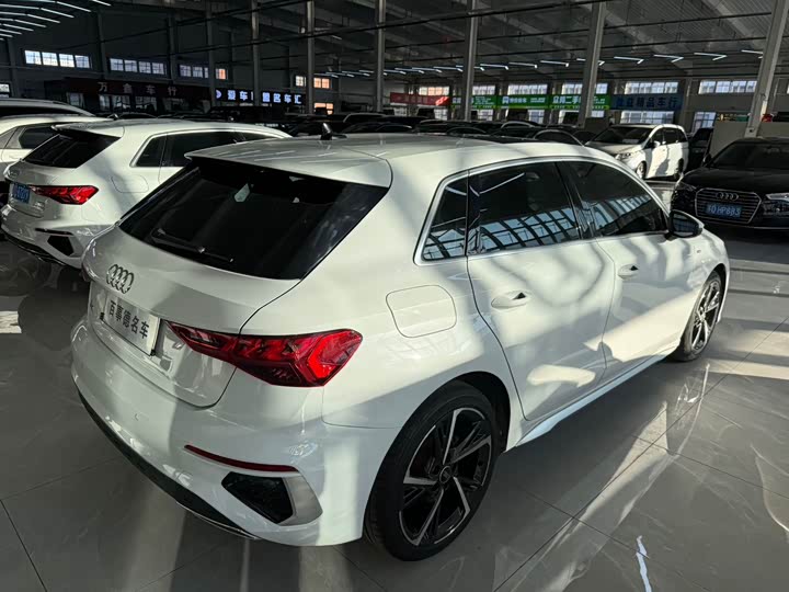 Фото 9 - Audi A3