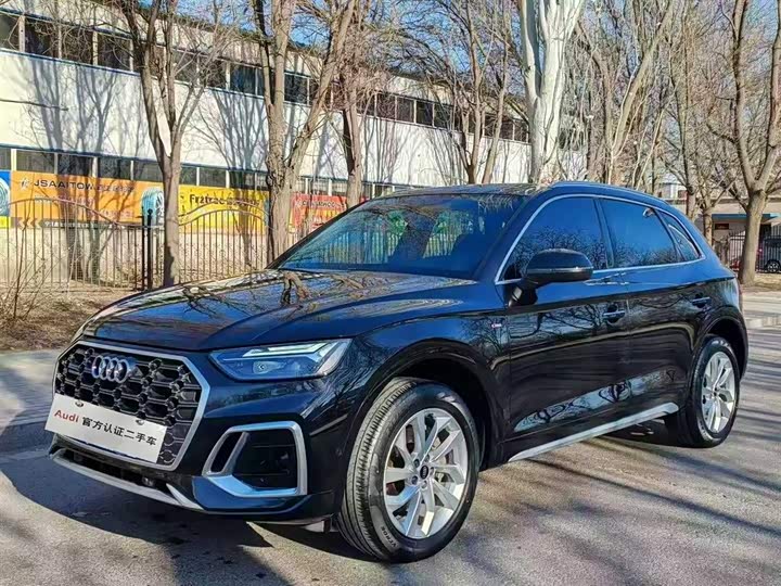 Фото 3 - Audi Q5L