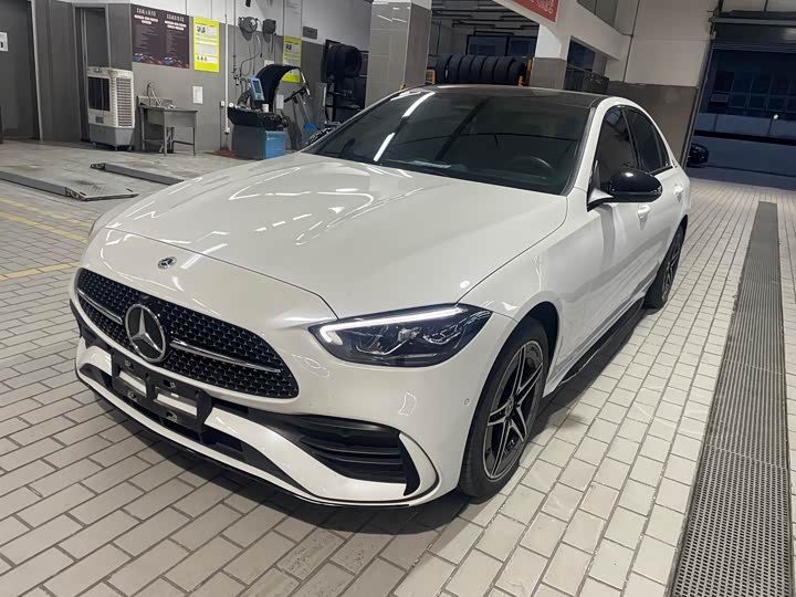 Фото 1 - Mercedes-Benz C-Class