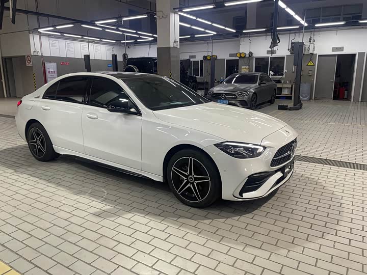 Фото 3 - Mercedes-Benz C-Class