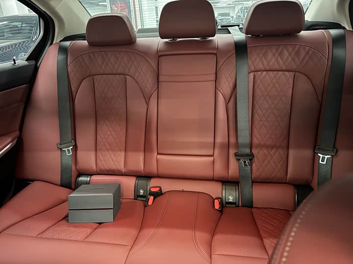 Фото 7 - BMW 3 Series